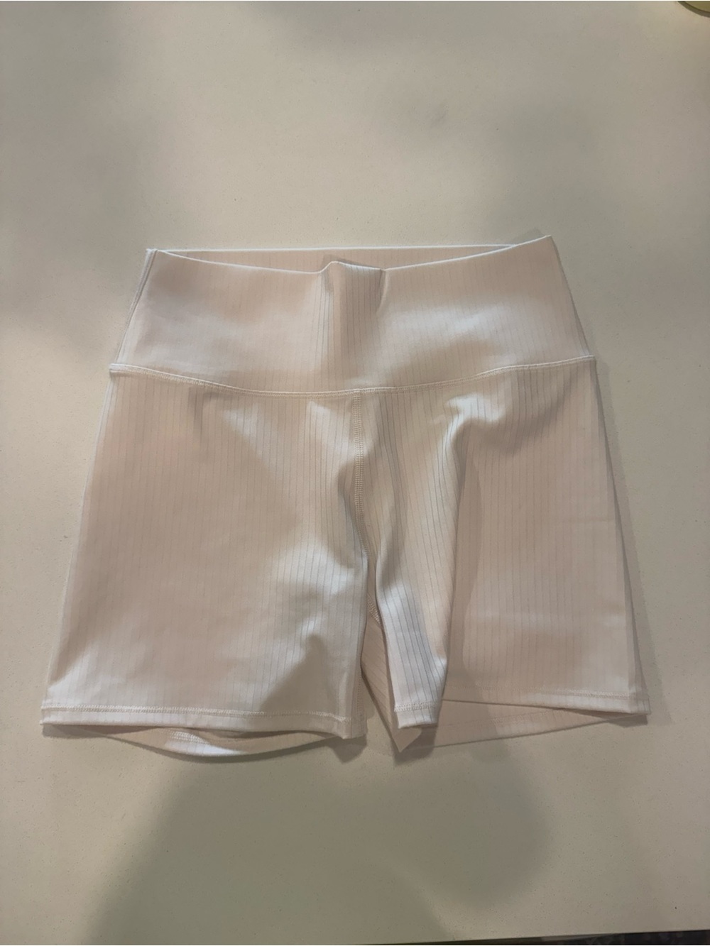 Vuori Inversion Ribbed Shorts - Picture 3 of 5